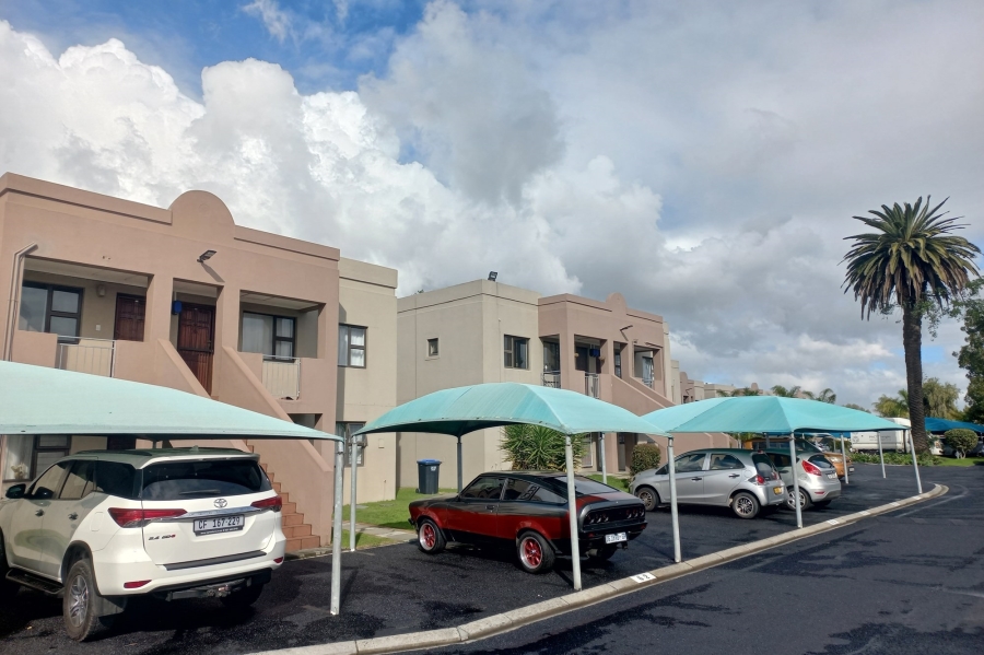 2 Bedroom Property for Sale in Groenvallei Western Cape